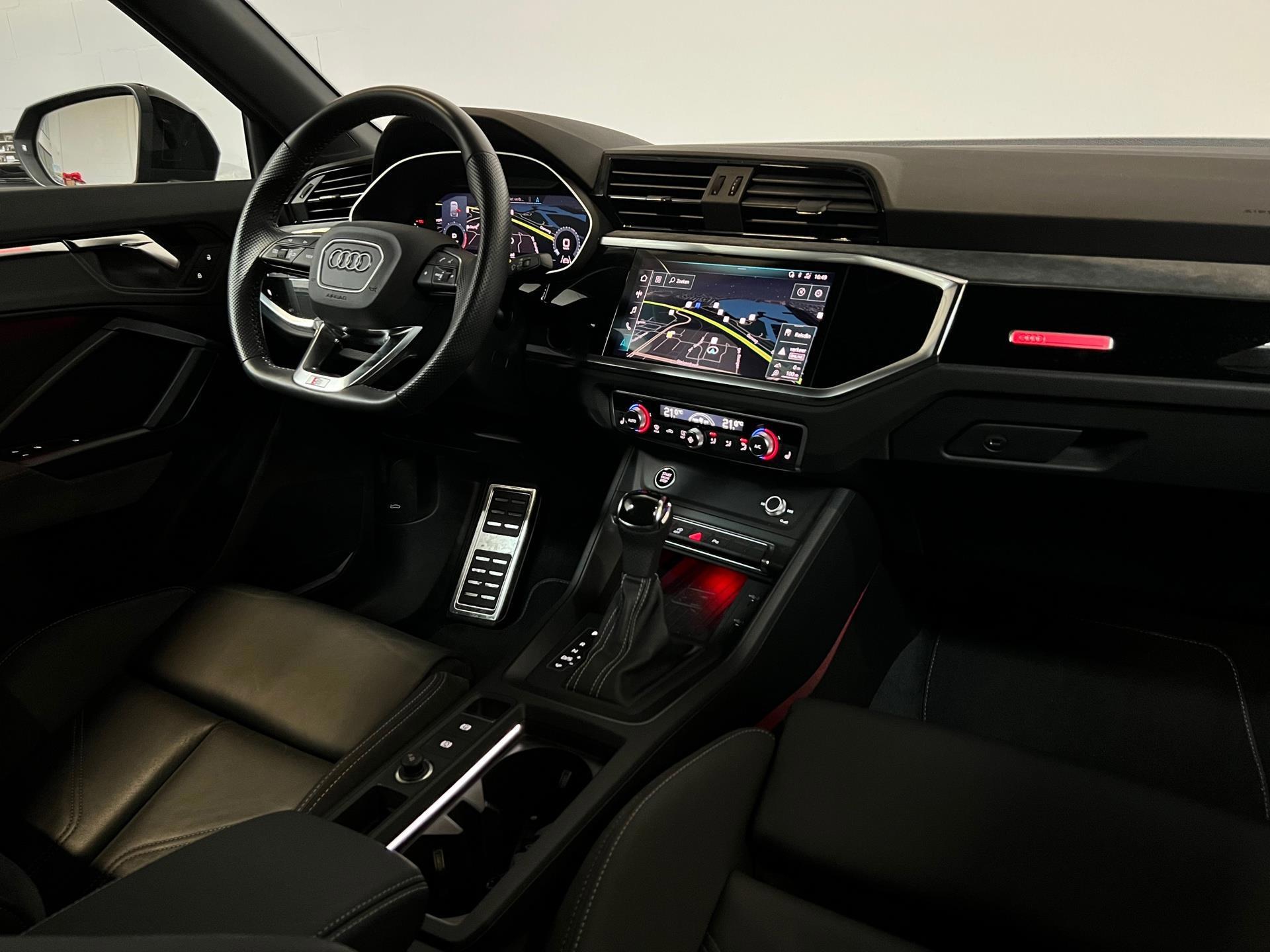 47872375-8.jpg