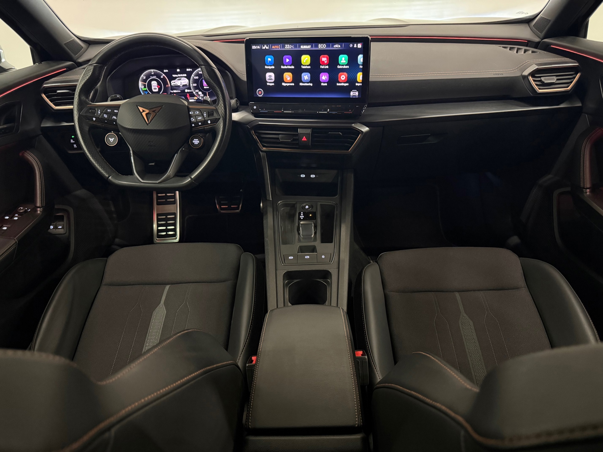 51739031-1.jpg