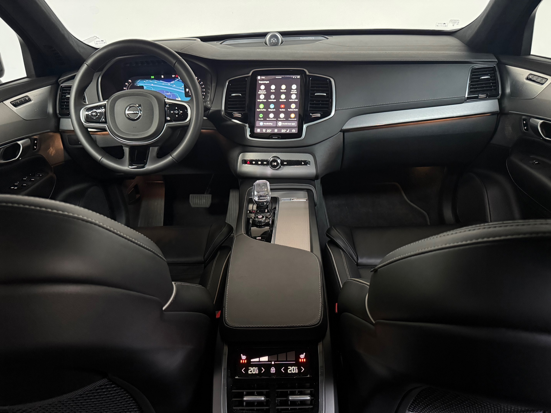 51918852-1.jpg